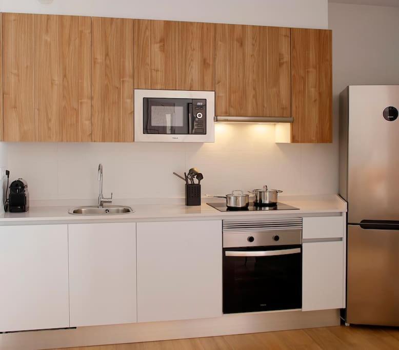 Apartamentos Aptio Oviedo Exteriör bild