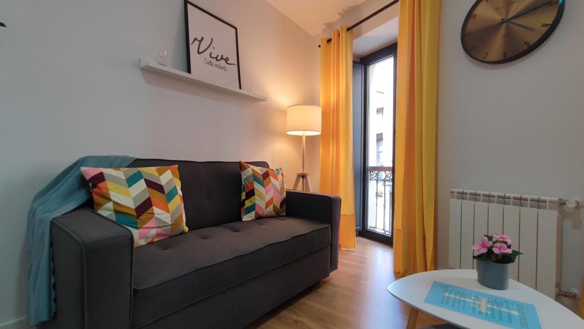 Apartamentos Aptio Oviedo Exteriör bild