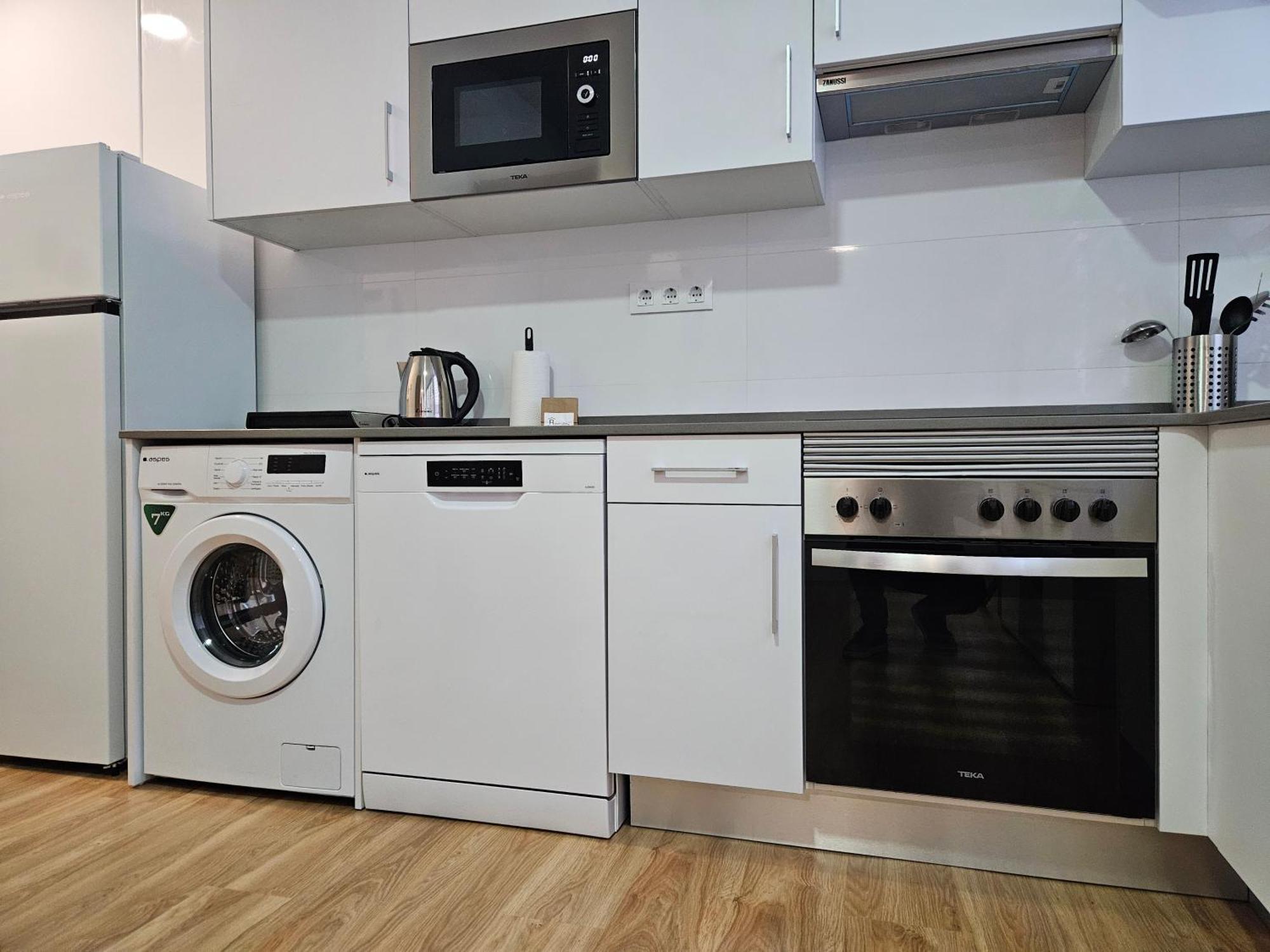 Apartamentos Aptio Oviedo Exteriör bild