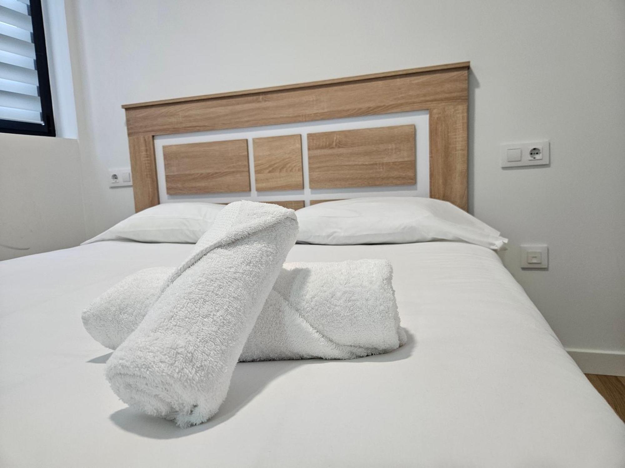 Apartamentos Aptio Oviedo Exteriör bild