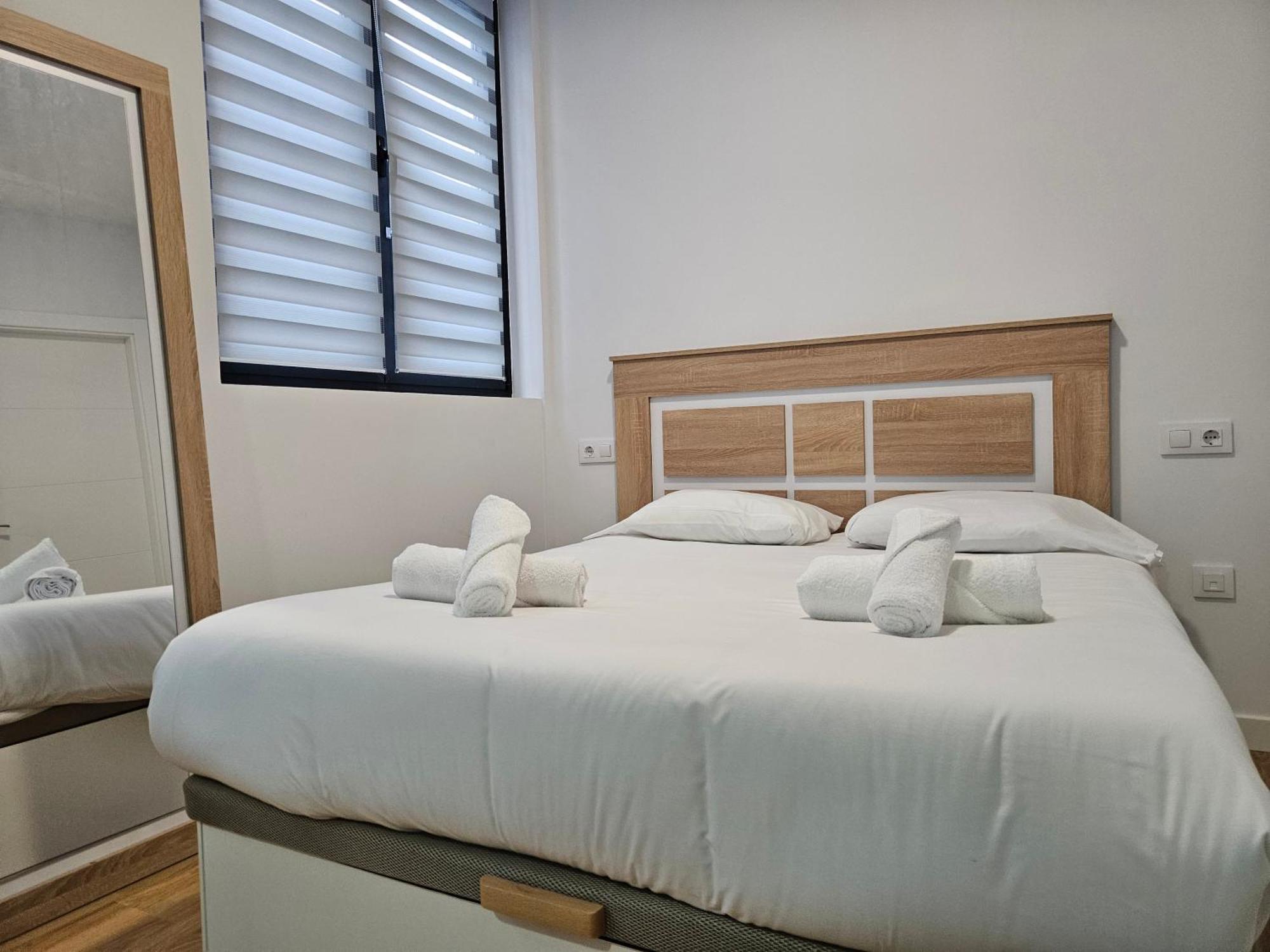 Apartamentos Aptio Oviedo Exteriör bild