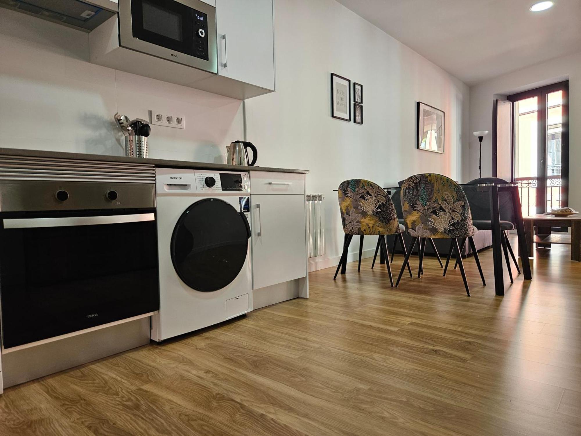 Apartamentos Aptio Oviedo Exteriör bild