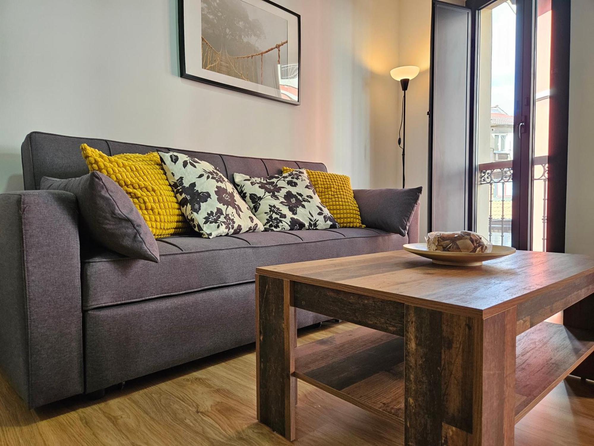 Apartamentos Aptio Oviedo Exteriör bild