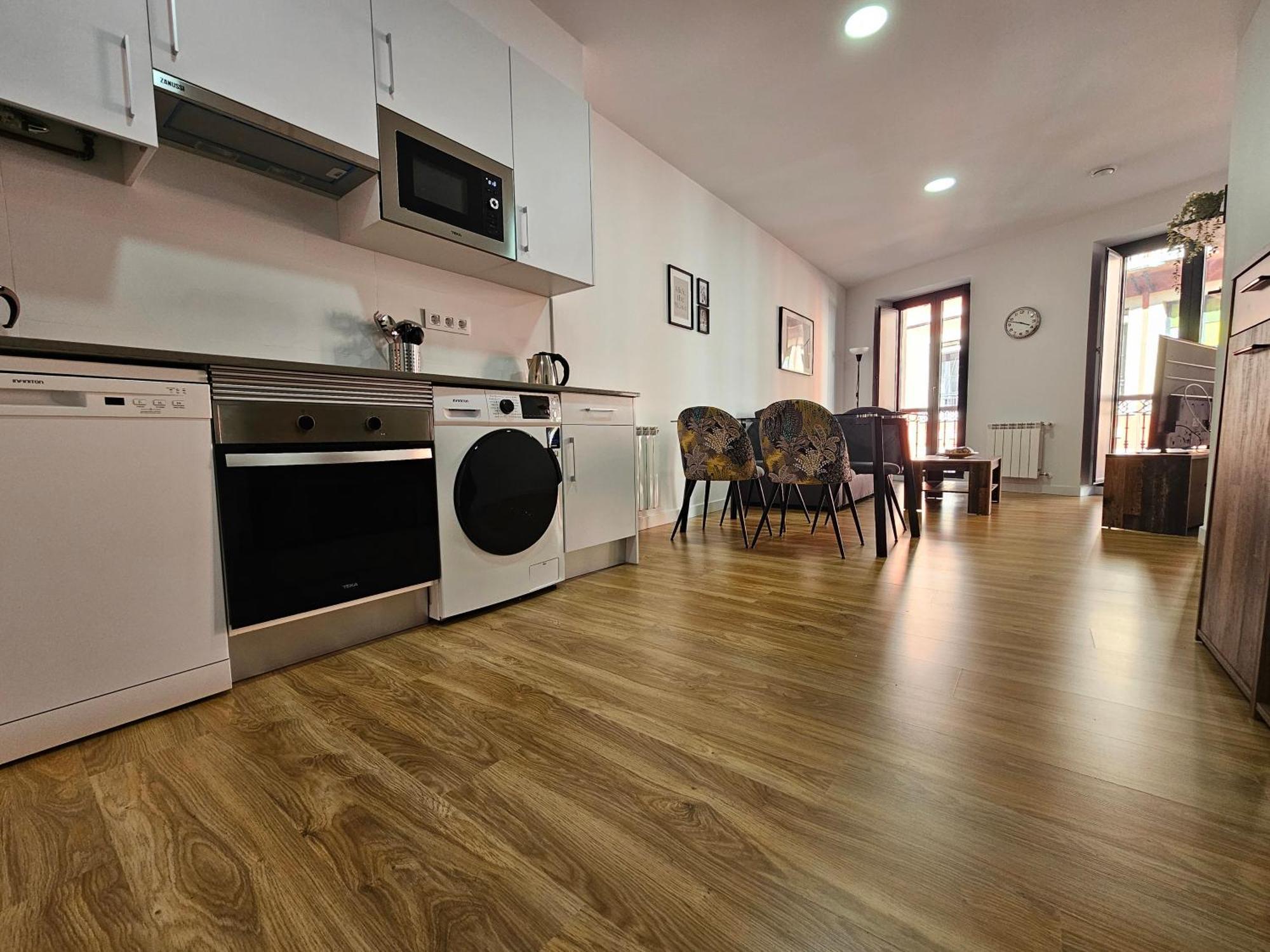 Apartamentos Aptio Oviedo Exteriör bild